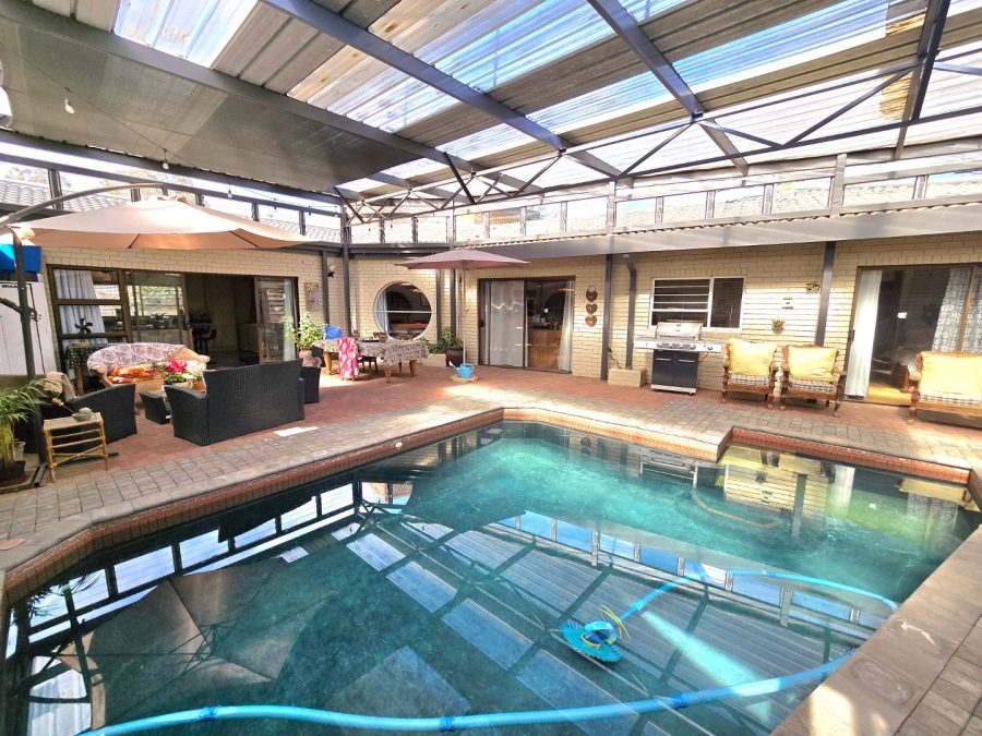 4 Bedroom Property for Sale in La Provance Free State